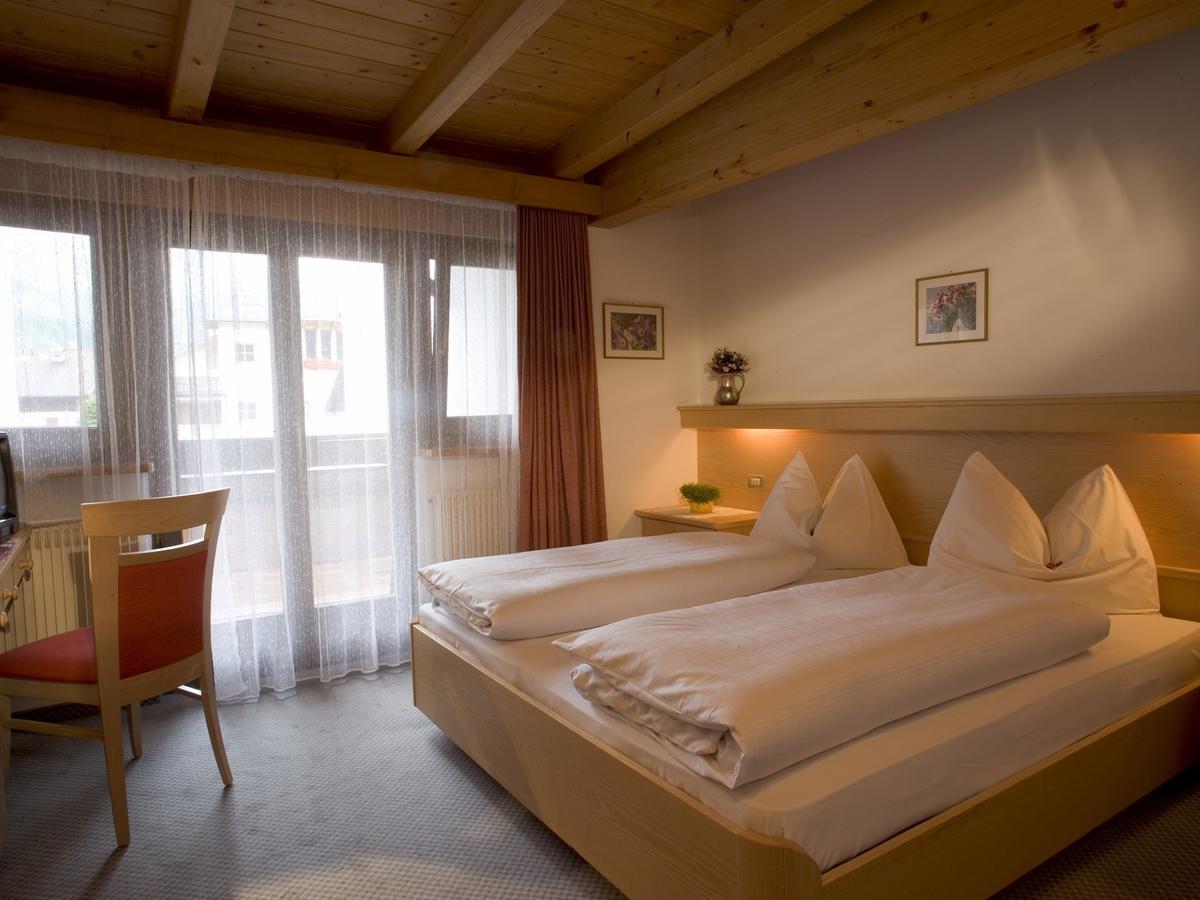 Hotel Christian Корвара-ин-Бадия Экстерьер фото